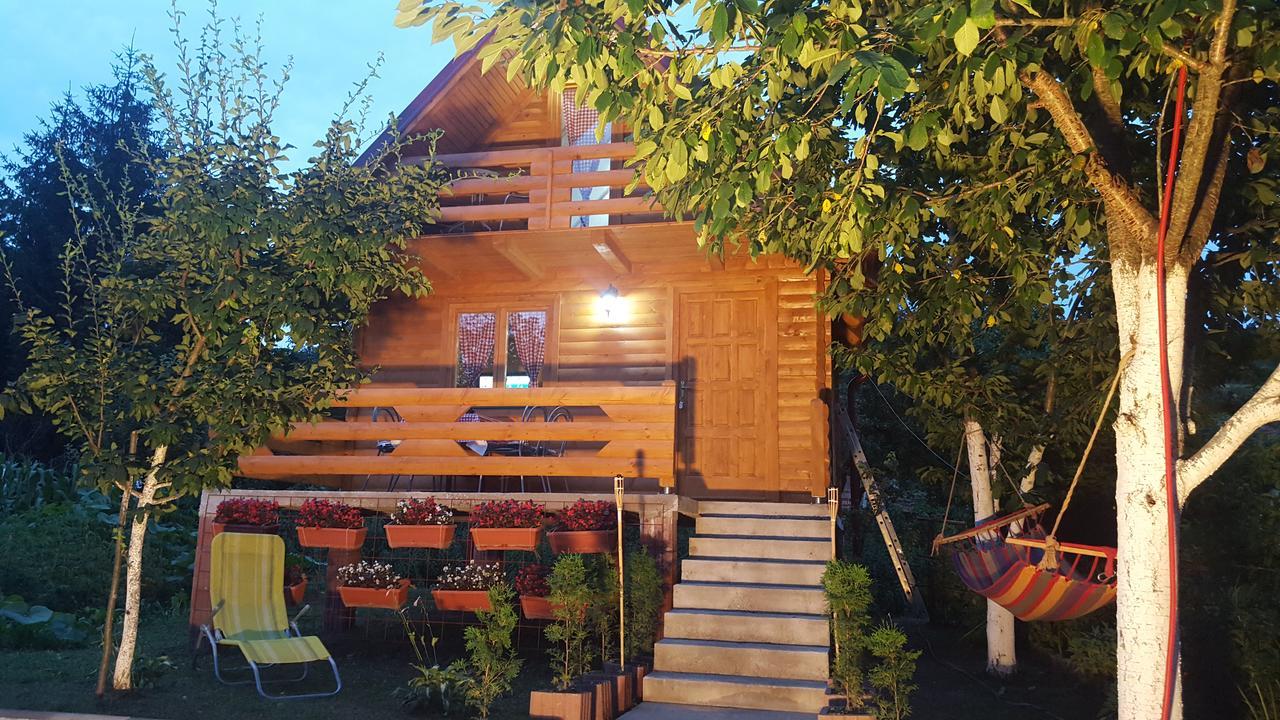 Vacation Home Sajra Kulen Vakuf Eksteriør bilde