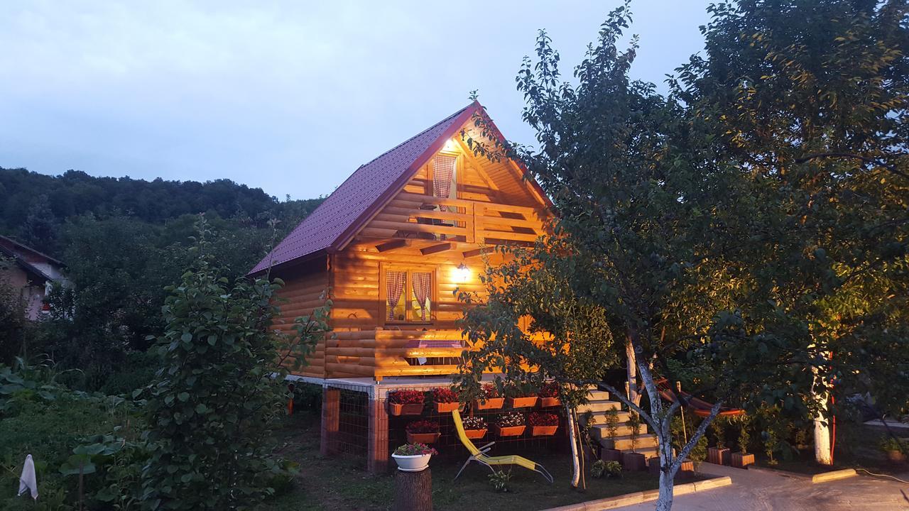 Vacation Home Sajra Kulen Vakuf Eksteriør bilde